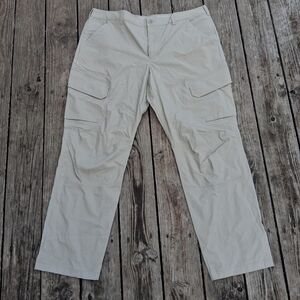 Under Armour Men's HeatGear Loose Cargo Pants